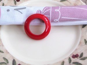 Set of 4, Resin Red Napkin Ring